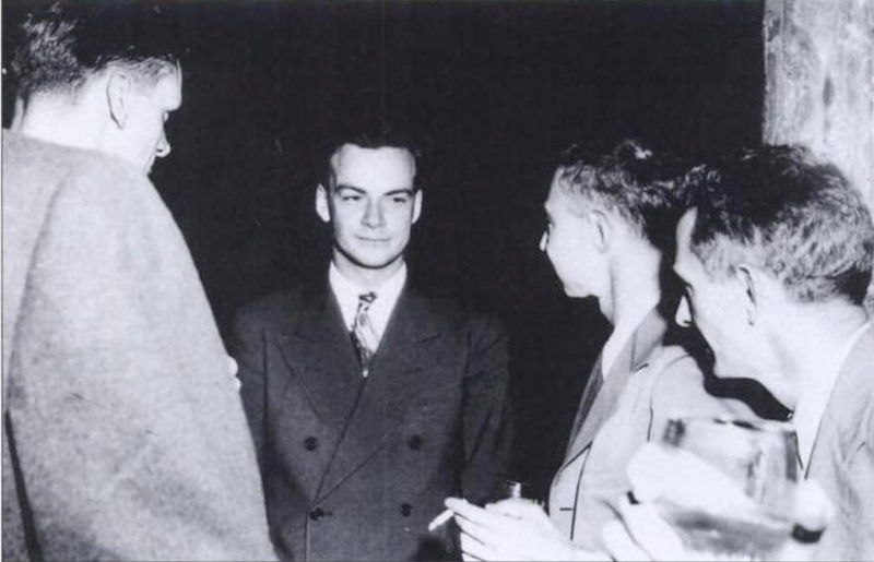 Feynman_and_Oppenheimer_at_Los_Alamos